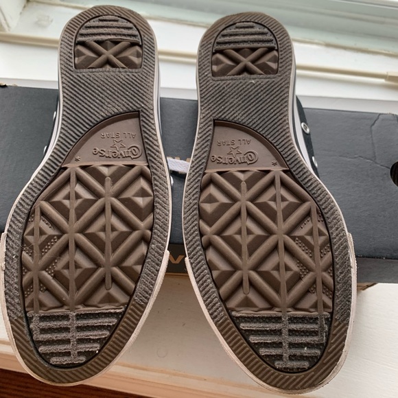 Black Converse - Picture 4 of 5